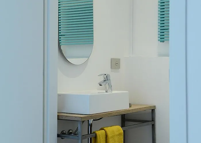 Rhapsody On The 펜션